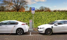 
        		江苏已明确！新能源车主能赚钱了：谷价时充电 峰价时给电网放电每度电赚0.85元 !	