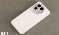 真我 GT8 系列解析:街拍神器与最强标准版的双重突破