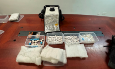 
        		入境旅客把200多枚鹦鹉蛋冲进下水道：均为国家一、二级保护野生动物 !	