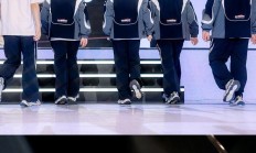 时隔八年LCK再会师决赛，T1零封TES，Faker剑指英雄联盟六冠王朝