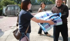 枣庄峄城：吴林街道中秋送温暖，情系社区暖人心