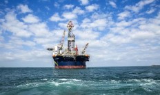 油价大幅下调！92号汽油将重返6元时代？