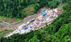 
        		1650亿立方米！我国江汉油田红星页岩气田通过审定 !	